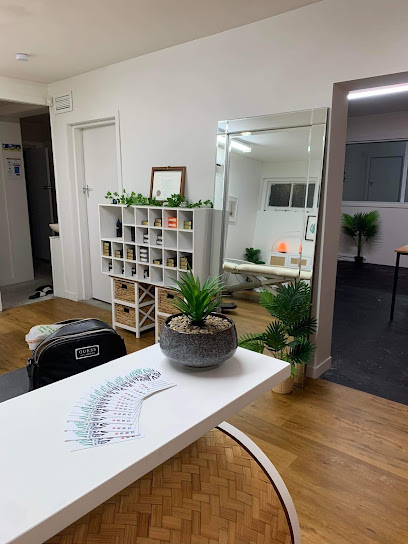 Te Waipounamu Ta Moko Studio