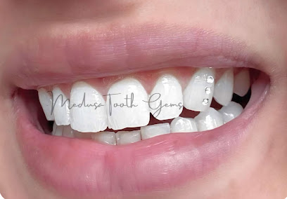 Medusa Nails + Toothgem Studio Christchurch