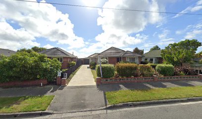 Mary Della Rae Beauty