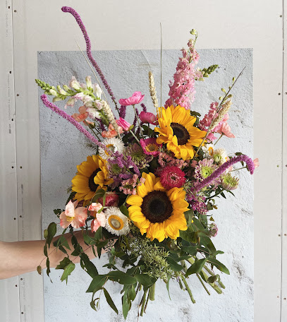 DaisyChain Florist