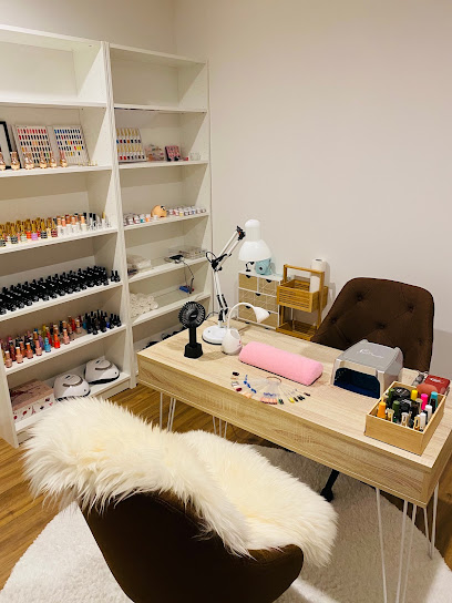 Mia Nail Studio